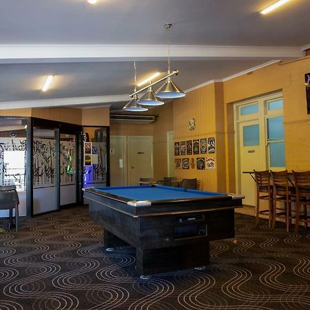 Criterion Hotel Gundagai Bagian luar foto