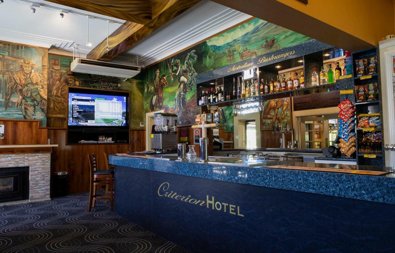 Criterion Hotel Gundagai Bagian luar foto